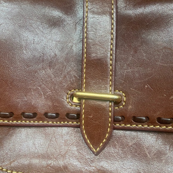 Dooney & Bourke VTG dark brown leather  and gold trimmed crossbody strap. - Picture 4 of 4